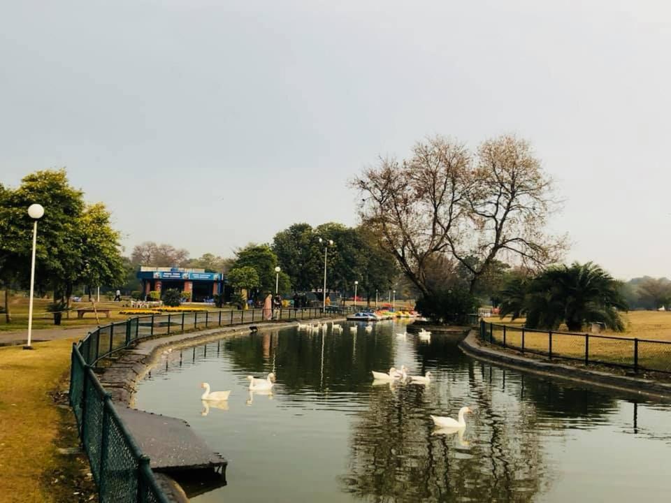 Hotel Sherition 1 Lahore Buitenkant foto